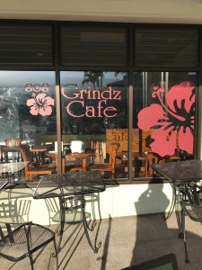 ハワイ島 コナ 808 グラインズ カフェ